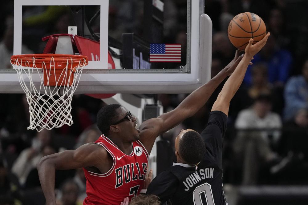 令人目不暇 令人目不暇